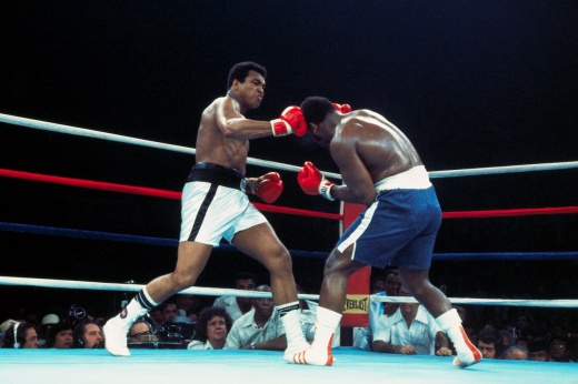 Одна из главных сенсаций в истории бокса. Первое поражение Мохаммеду Али нанёс инвалид